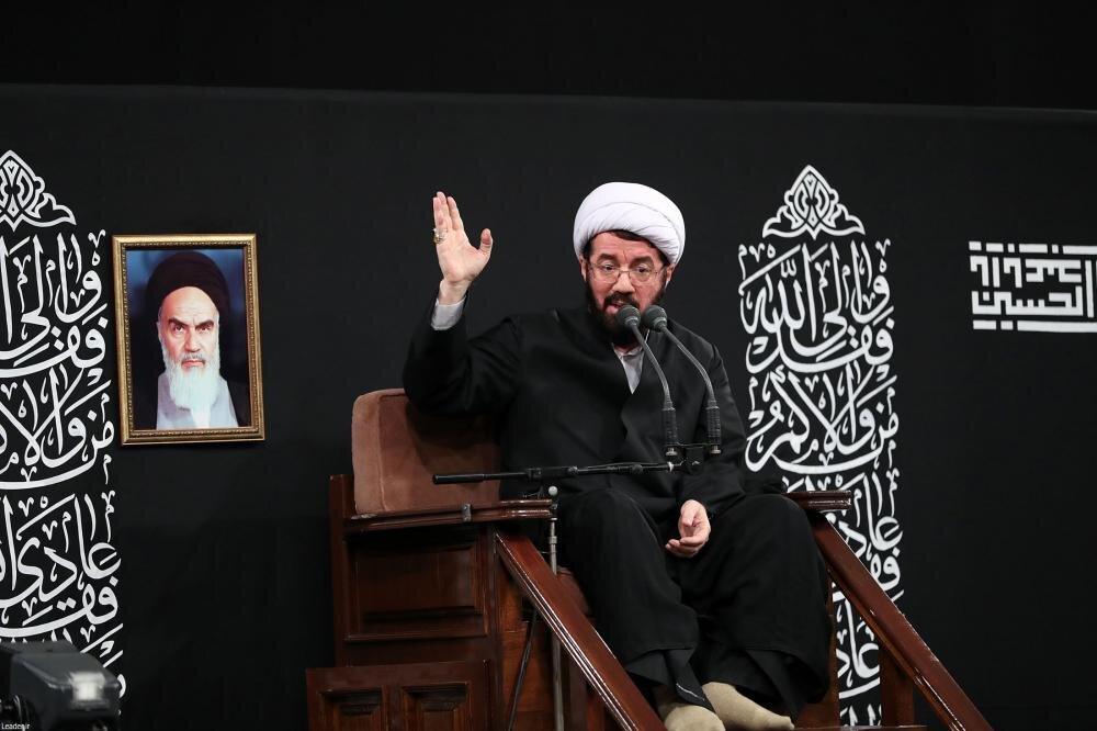 مراقب رفتارمان باشیم | اثر اسم «حسیب» خداوند بر اعمال انسان